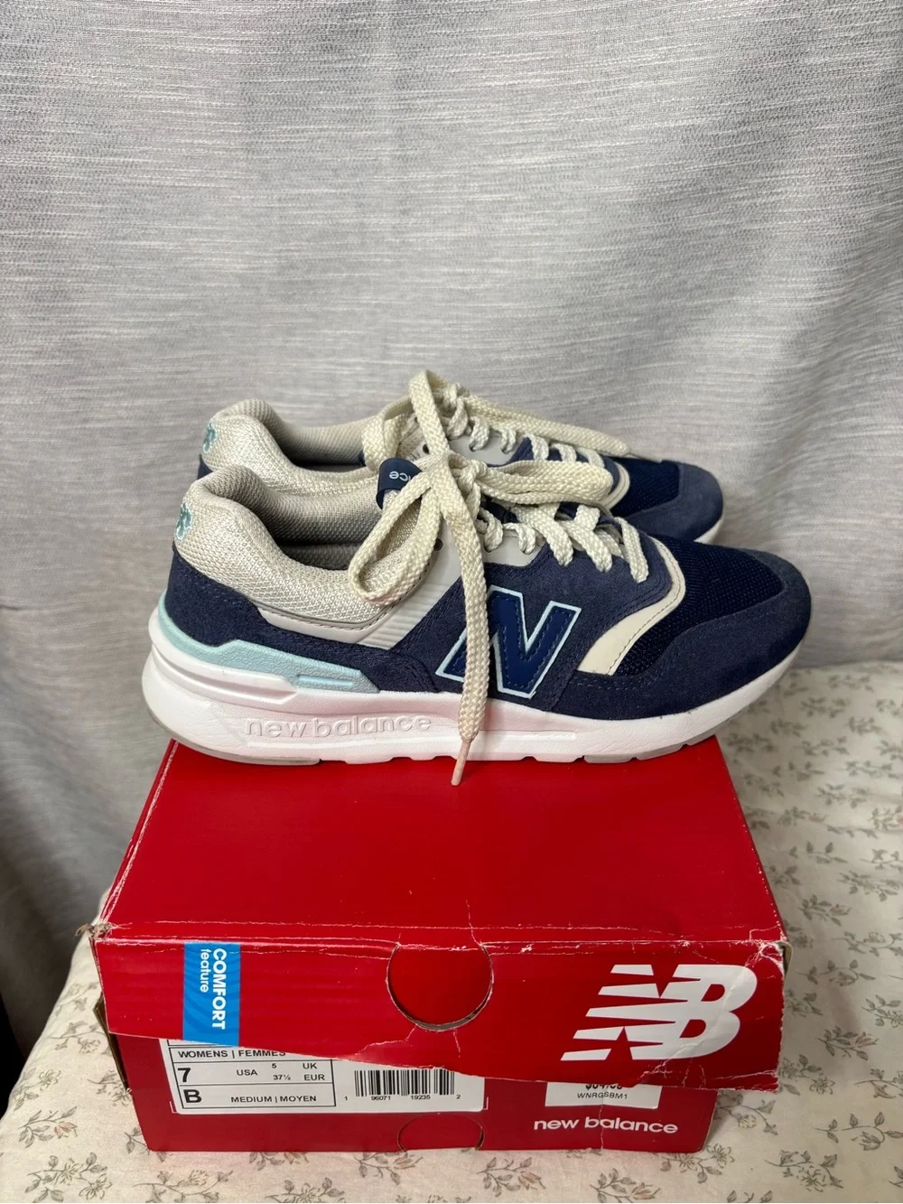 New Balance Navy and White kids Sneakers